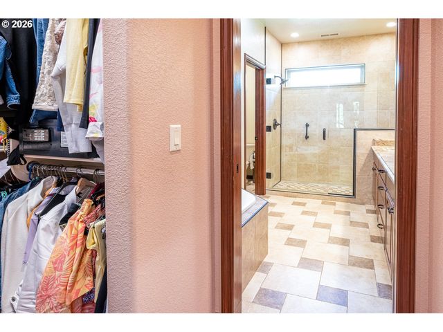 3381 ROSEMONT Way, Eugene, OR 97401