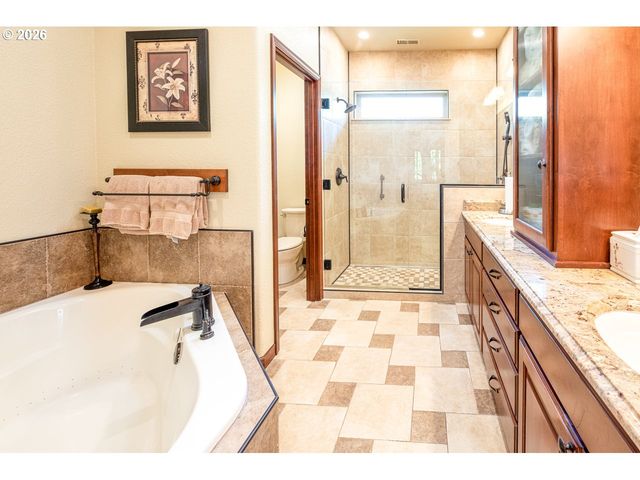 3381 ROSEMONT Way, Eugene, OR 97401