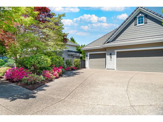 3381 ROSEMONT Way, Eugene, OR 97401