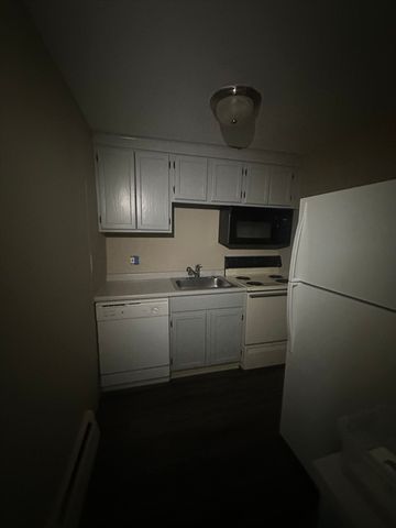 375 Harvard St. 16A, Cambridge, MA 02139