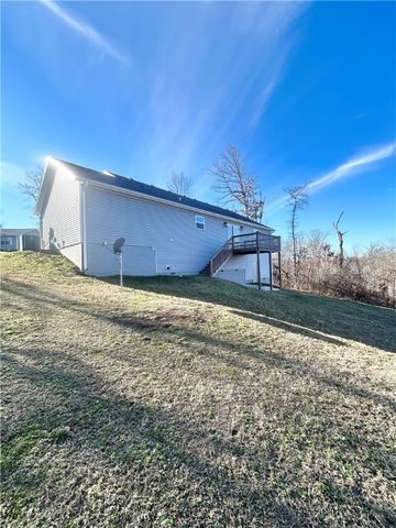 8 Copinsay Lane, Bella Vista, AR 72715