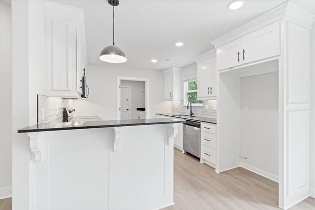 8 Copinsay Lane, Bella Vista, AR 72715