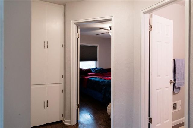 6445 Parkview Avenue, Kansas City, KS 66104