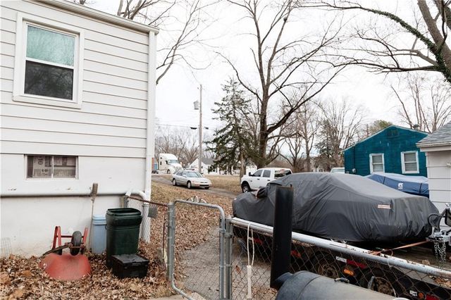 6445 Parkview Avenue, Kansas City, KS 66104