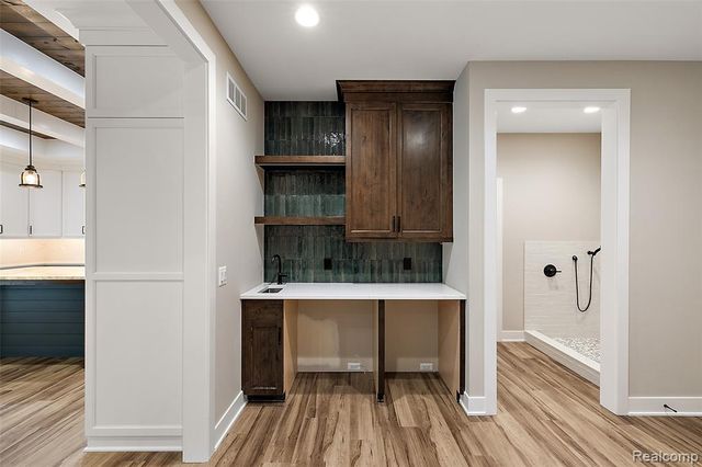 2280 Heidi Drive, Oxford, MI 48370