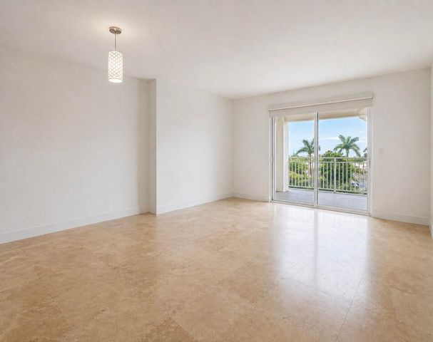 7266 SW 88th Street A303, Miami, FL 33156