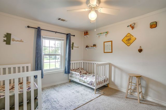 418 E Akard Street, Weatherford, TX 76086