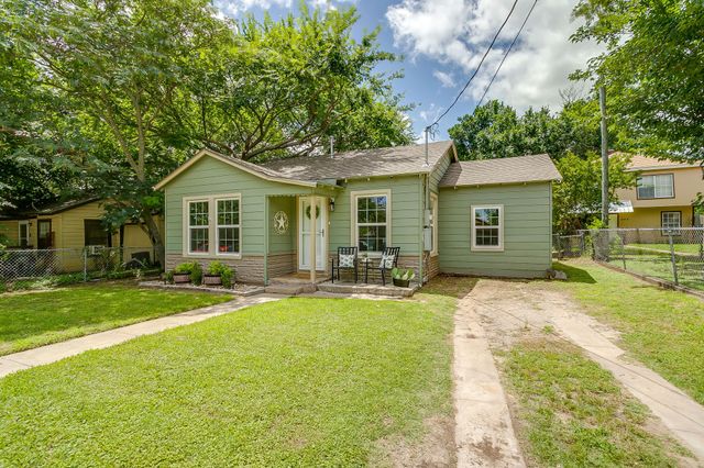 418 E Akard Street, Weatherford, TX 76086