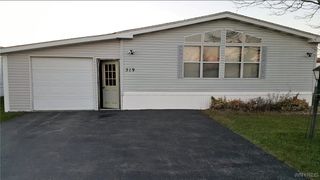 519 Applewood Drive 519, Lockport Town, NY 14094