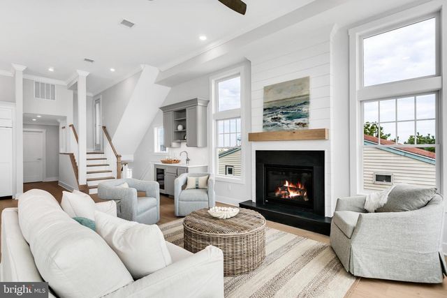 6107 OCEAN BLVD, Long Beach Township, NJ 08008