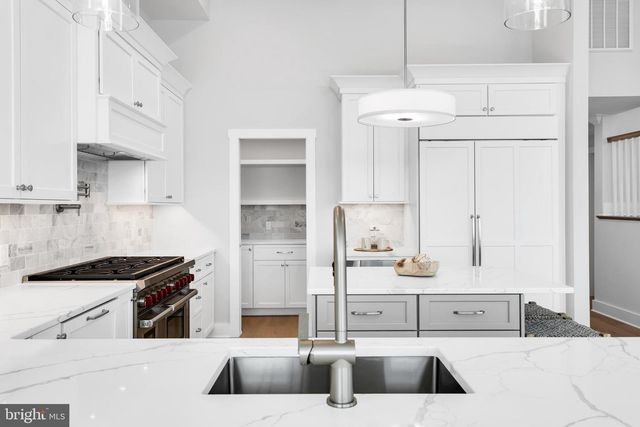 6107 OCEAN BLVD, Long Beach Township, NJ 08008