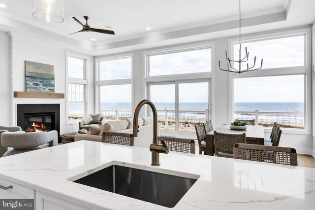 6107 OCEAN BLVD, Long Beach Township, NJ 08008