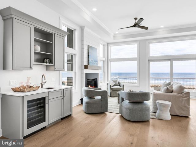 6107 OCEAN BLVD, Long Beach Township, NJ 08008