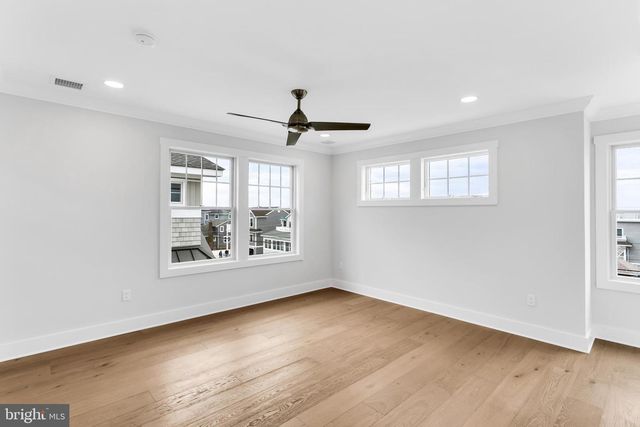 6107 OCEAN BLVD, Long Beach Township, NJ 08008