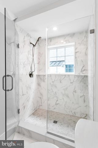 6107 OCEAN BLVD, Long Beach Township, NJ 08008