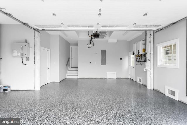 6107 OCEAN BLVD, Long Beach Township, NJ 08008