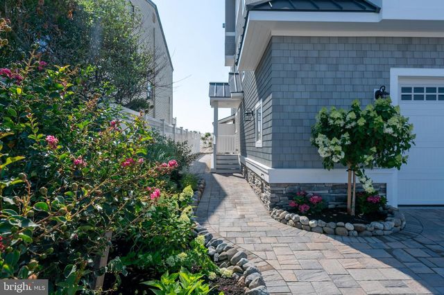 6107 OCEAN BLVD, Long Beach Township, NJ 08008