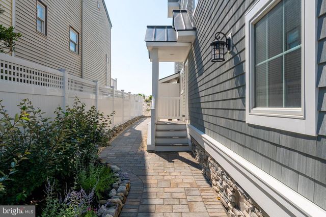 6107 OCEAN BLVD, Long Beach Township, NJ 08008