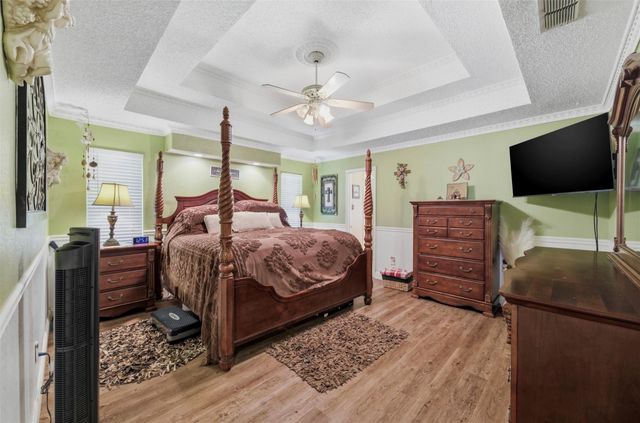 317 Ryan Avenue, Burleson, TX 76028