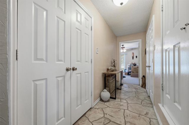 317 Ryan Avenue, Burleson, TX 76028