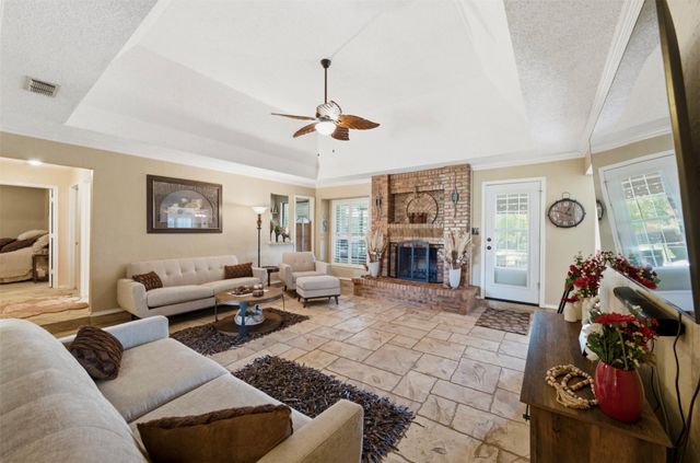 317 Ryan Avenue, Burleson, TX 76028