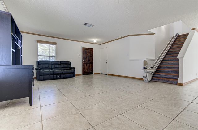 130 Wild Buffalo DR, Kyle, TX 78640