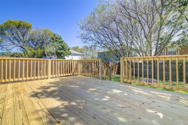 130 Wild Buffalo DR, Kyle, TX 78640