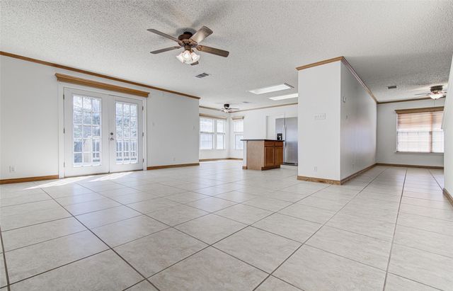130 Wild Buffalo DR, Kyle, TX 78640