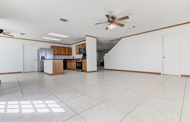 130 Wild Buffalo DR, Kyle, TX 78640