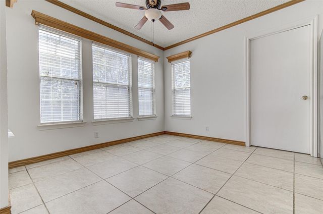 130 Wild Buffalo DR, Kyle, TX 78640