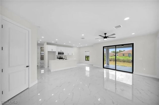 1306 NE 9th AVE, Cape Coral, FL 33909