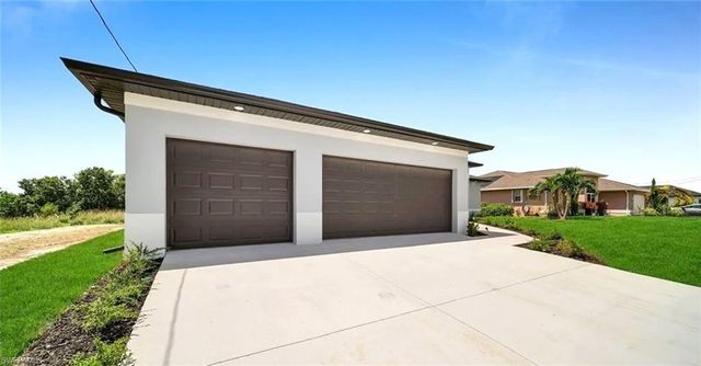 1306 NE 9th AVE, Cape Coral, FL 33909