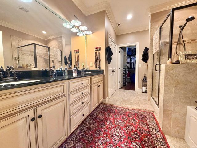 6164 Glenview Drive, Newburgh, IN 47630