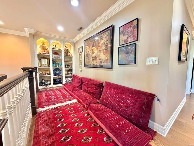 6164 Glenview Drive, Newburgh, IN 47630