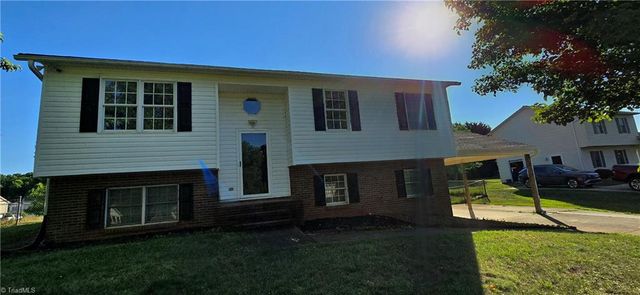1053 Kentland Drive, King, NC 27021