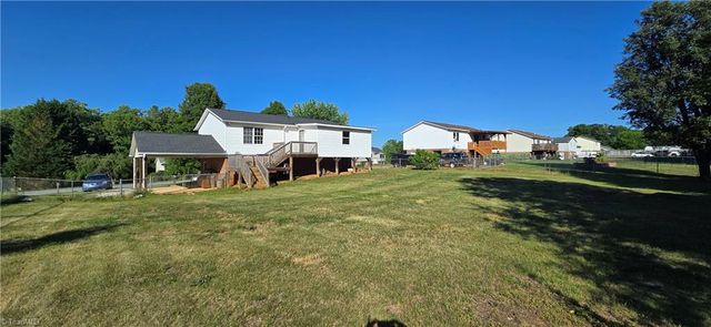 1053 Kentland Drive, King, NC 27021