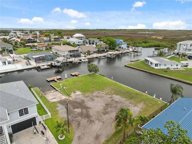 8605 INWOOD DRIVE, Hudson, FL 34667