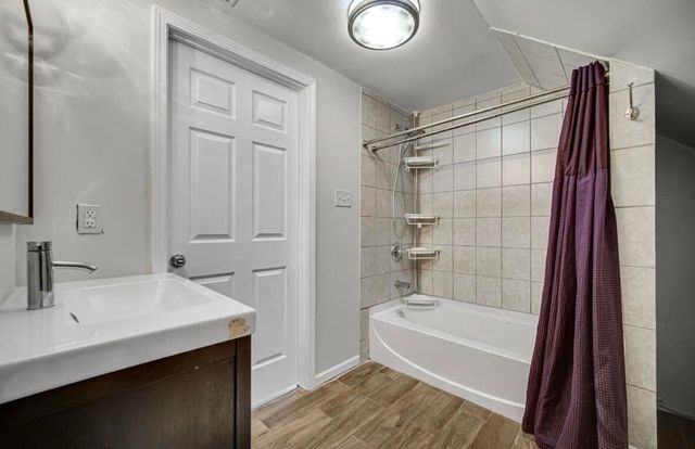 5038 Donna Avenue, Portage, IN 46368