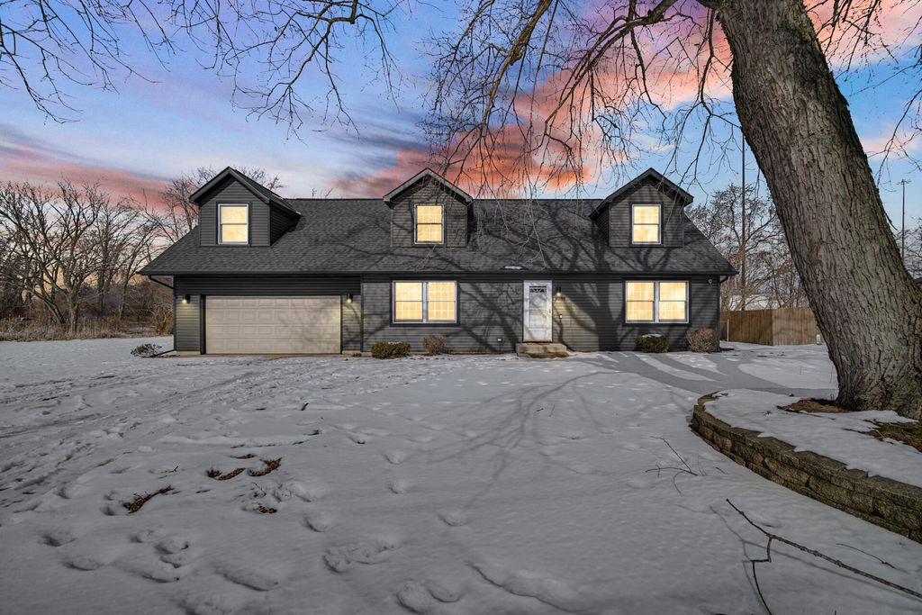 5038 Donna Avenue, Portage, IN 46368