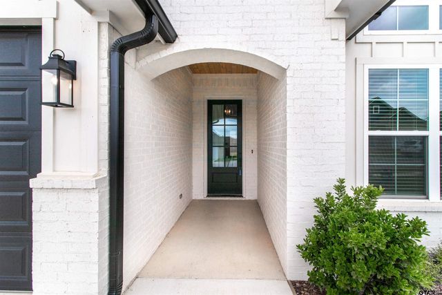 7013 Hillside, Tyler, TX 75707