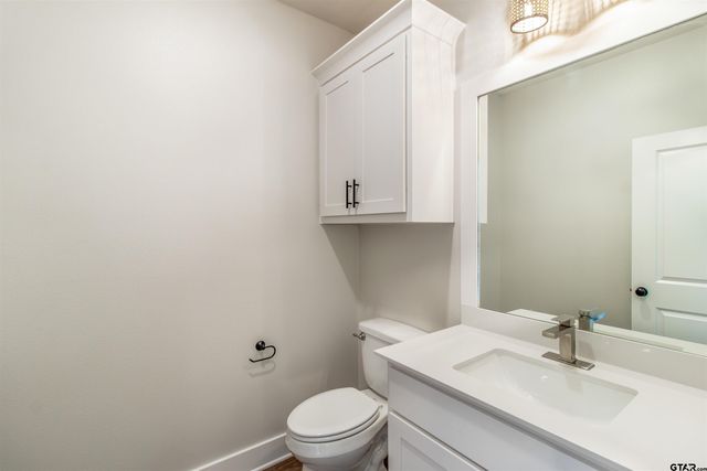 7013 Hillside, Tyler, TX 75707