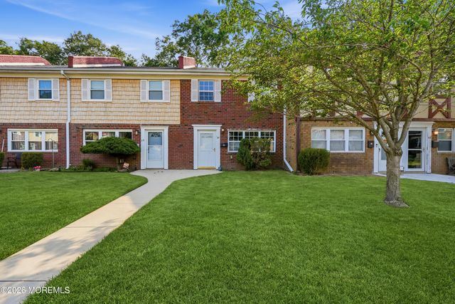 38 Briar Mills Drive, Brick, NJ 08724