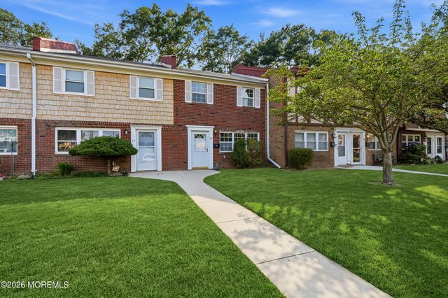 38 Briar Mills Drive, Brick, NJ 08724