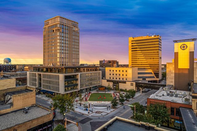 118 Broadway N 801, Fargo, ND 58102