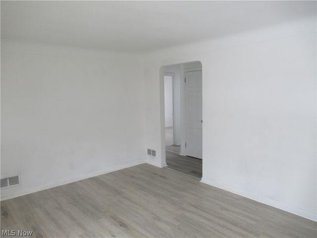 13510 Sherry Avenue, Cleveland, OH 44135