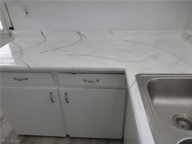 13510 Sherry Avenue, Cleveland, OH 44135