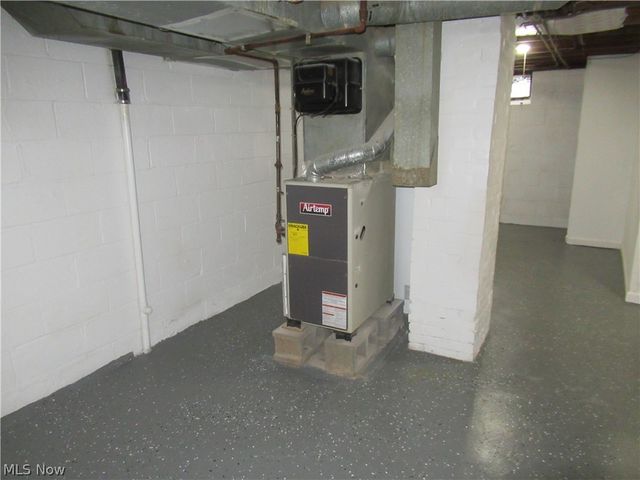 13510 Sherry Avenue, Cleveland, OH 44135