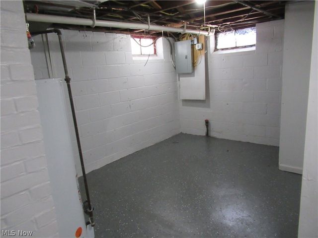 13510 Sherry Avenue, Cleveland, OH 44135