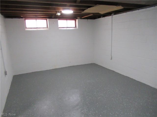 13510 Sherry Avenue, Cleveland, OH 44135