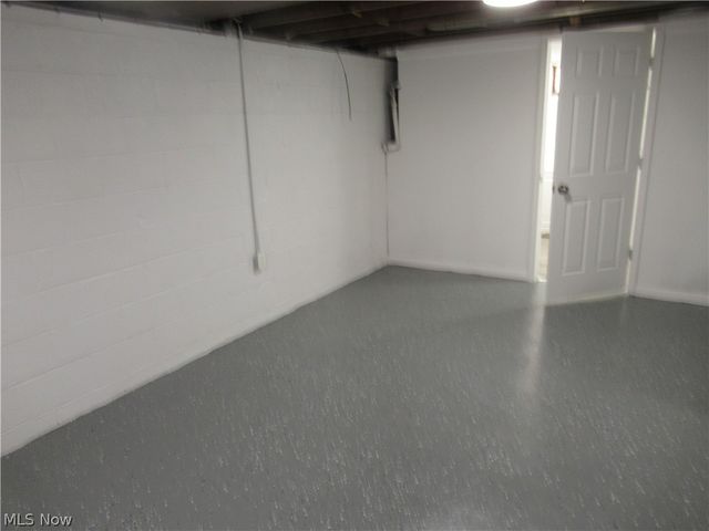 13510 Sherry Avenue, Cleveland, OH 44135